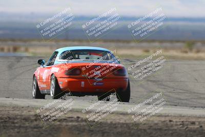 media/Oct-26-2025-CalClub SCCA (Sun) [[8ce1e69566]]/Group 5/Grapevine/
